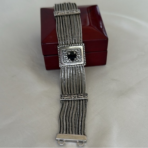 Vintage-Inspired Silver 8 Strand Mesh Bracelet Black Stone Accents Magnetic - Picture 6 of 10